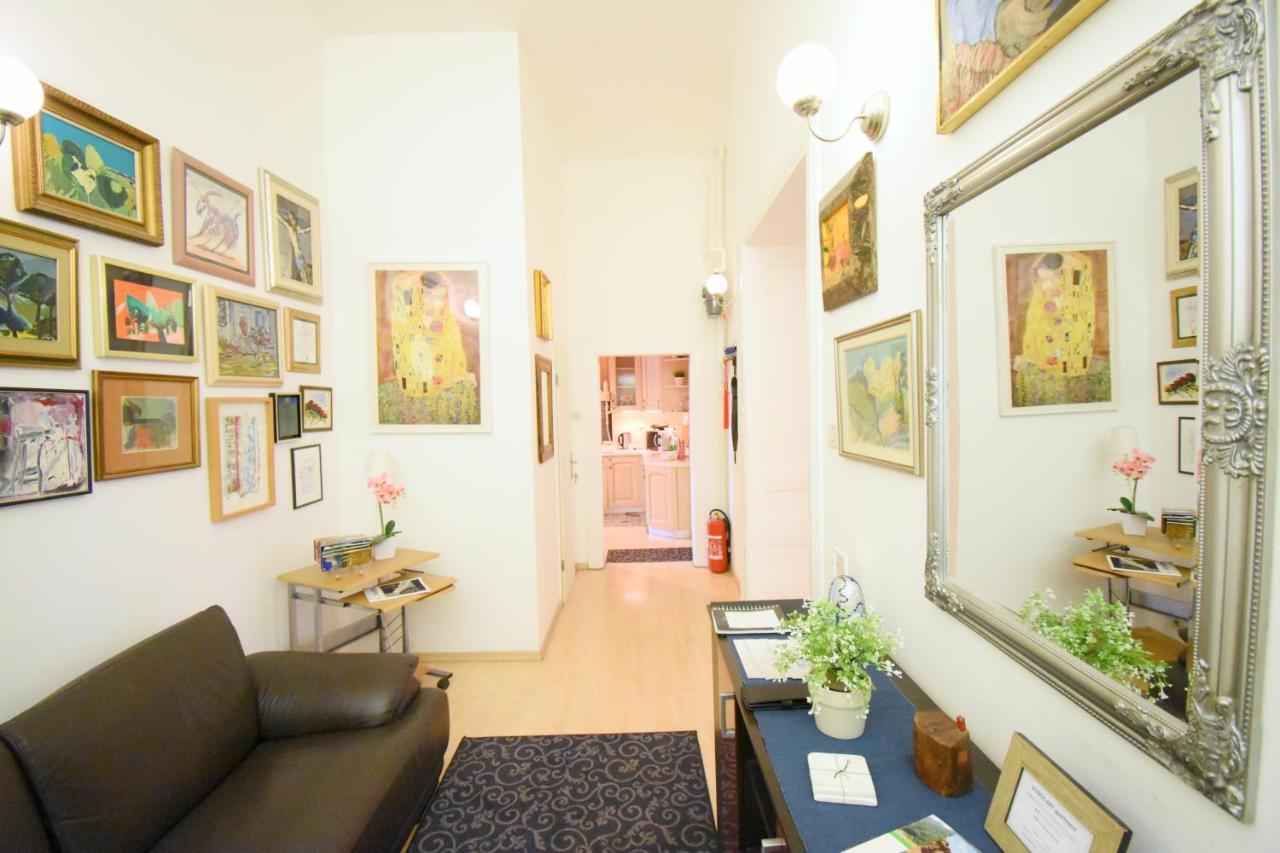 Donos Art Apartment ザグレブ エクステリア 写真