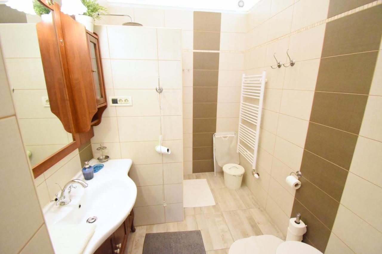 Donos Art Apartment ザグレブ エクステリア 写真