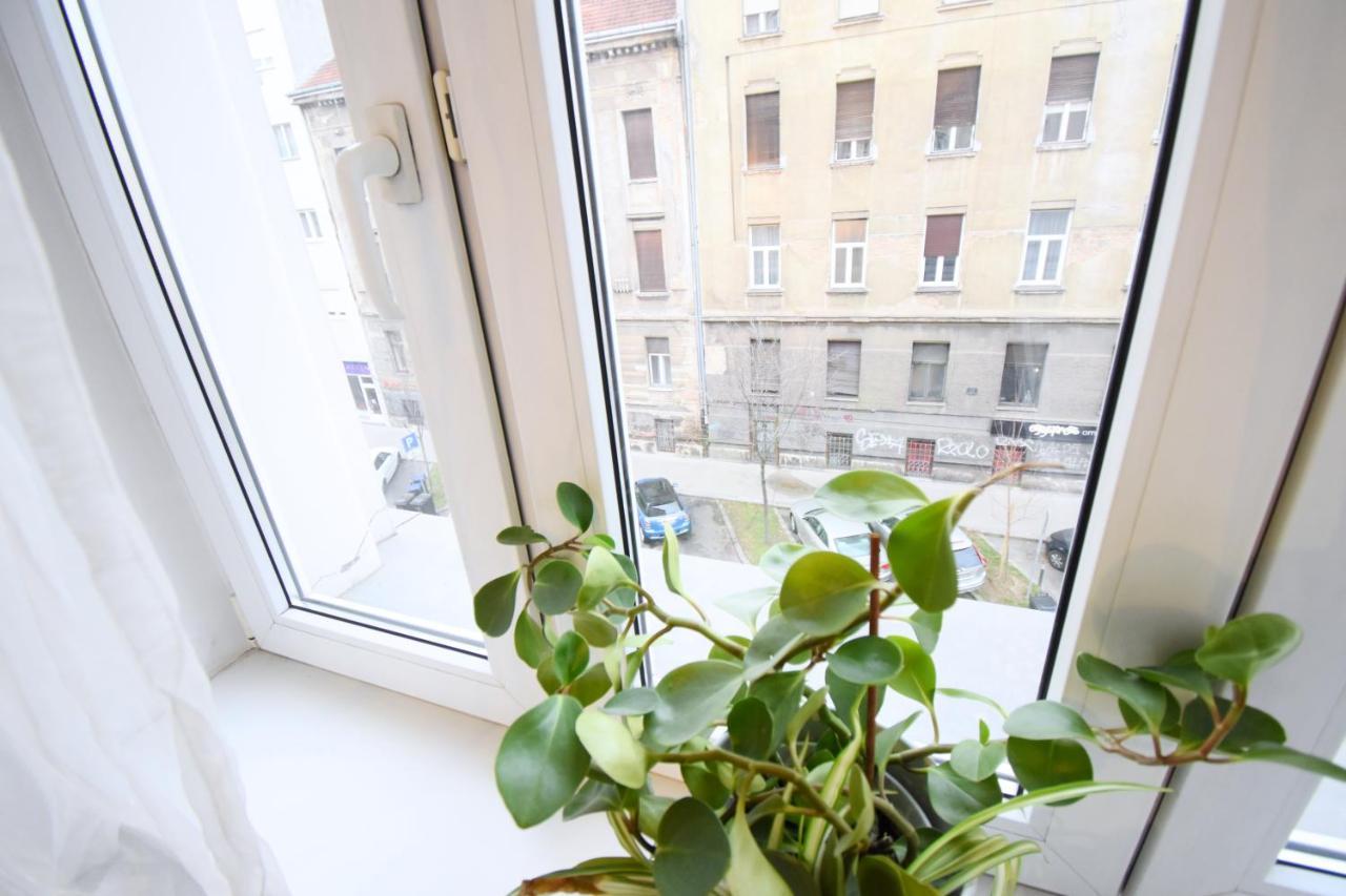 Donos Art Apartment ザグレブ エクステリア 写真