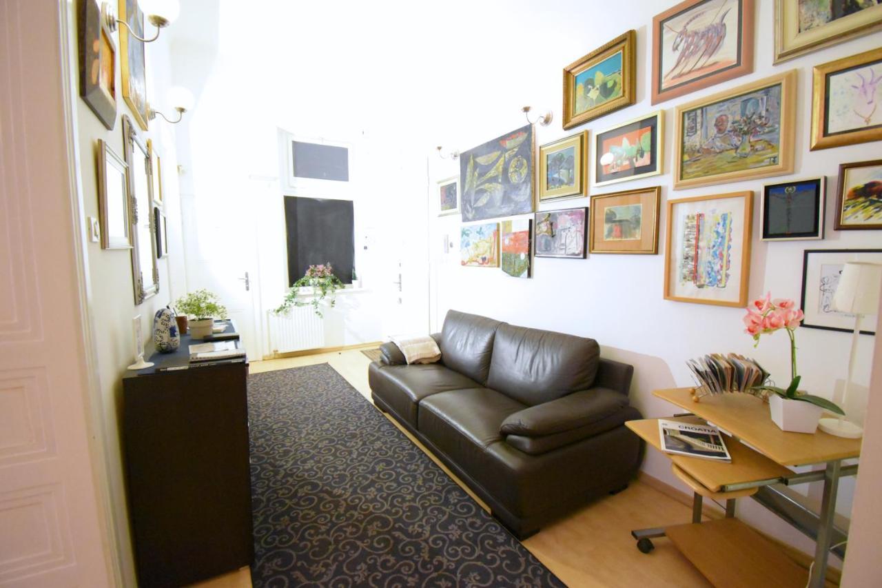 Donos Art Apartment ザグレブ エクステリア 写真