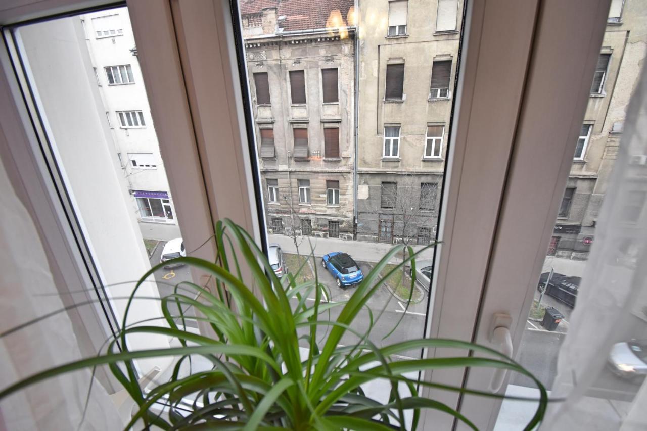 Donos Art Apartment ザグレブ エクステリア 写真